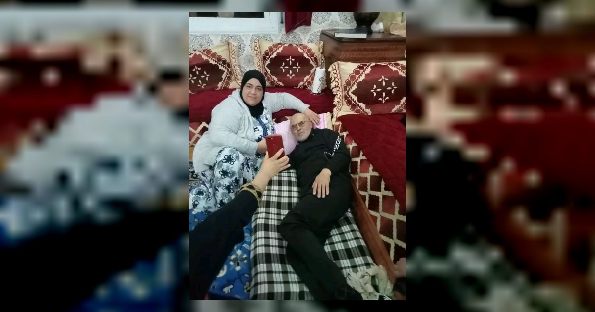 رجل كبير في السن